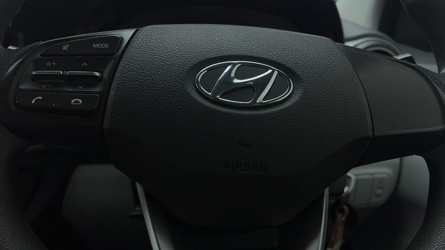 Used 2021 Hyundai Grand i10 Nios Magna 1.2 Kappa VTVT Petrol Manual top_features Airbags