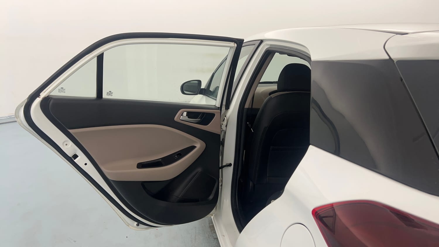 Used 2020 Hyundai Elite i20 Sportz Plus 1.2 Petrol Manual interior LEFT REAR DOOR OPEN VIEW