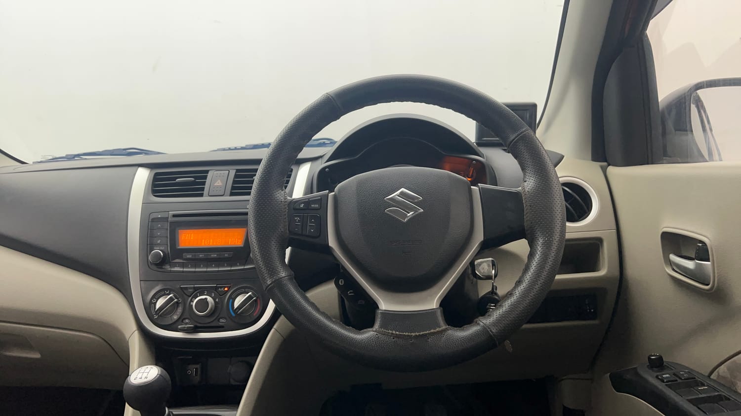 Used 2016 Maruti Suzuki Celerio ZXi Petrol Manual interior STEERING VIEW