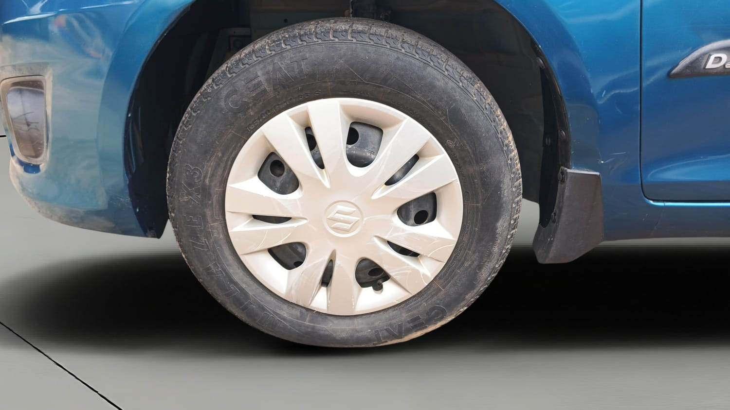 Used 2013 Maruti Suzuki Swift Dzire VDI Diesel Manual tyres LEFT FRONT TYRE RIM VIEW