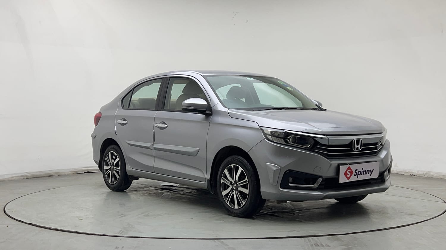 Used 2023 Honda Amaze VX CVT 1.2 Petrol Petrol Automatic exterior RIGHT FRONT CORNER VIEW