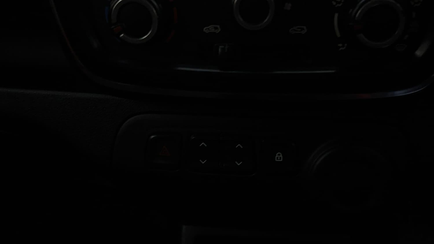 Used 2017 Renault Kwid RXT Petrol Manual top_features Power windows