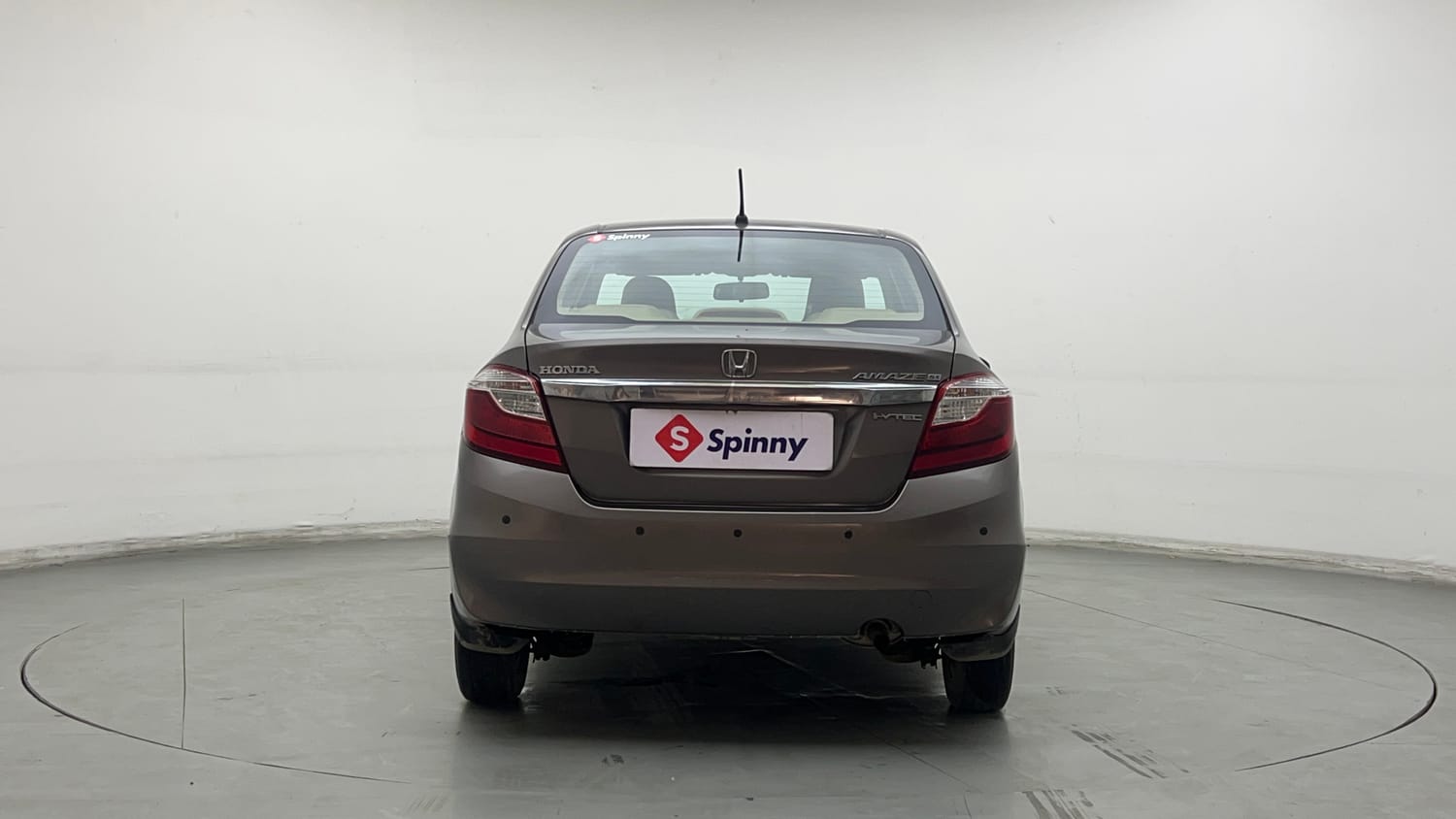 Used 2016 Honda Amaze 1.2 SX i-VTEC Petrol Manual exterior BACK VIEW