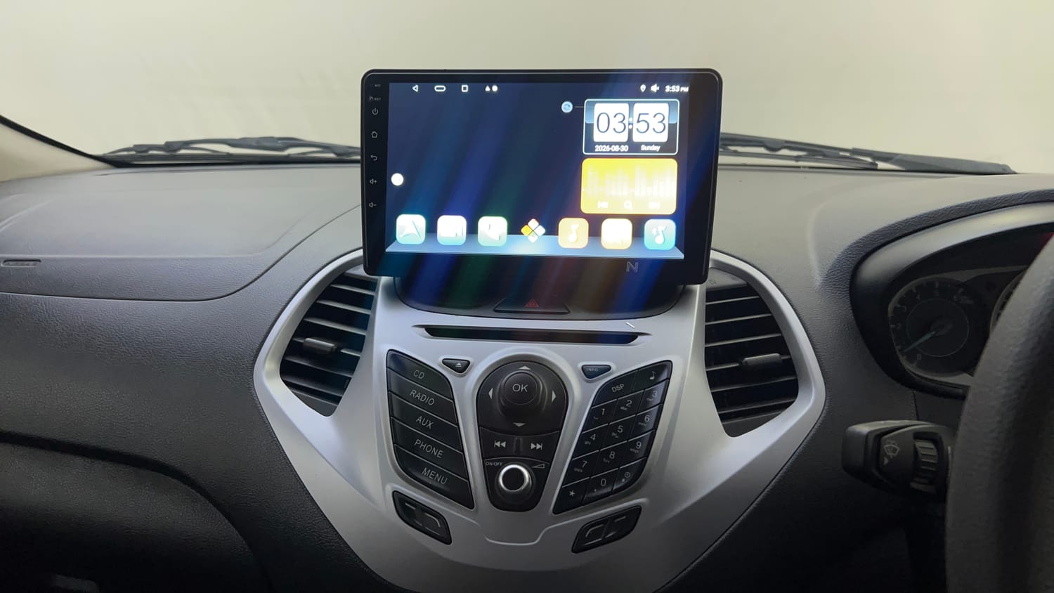 Used 2016 Ford Figo Titanium Plus 1.5 TDCi Diesel Manual top_features Integrated (in-dash) music system