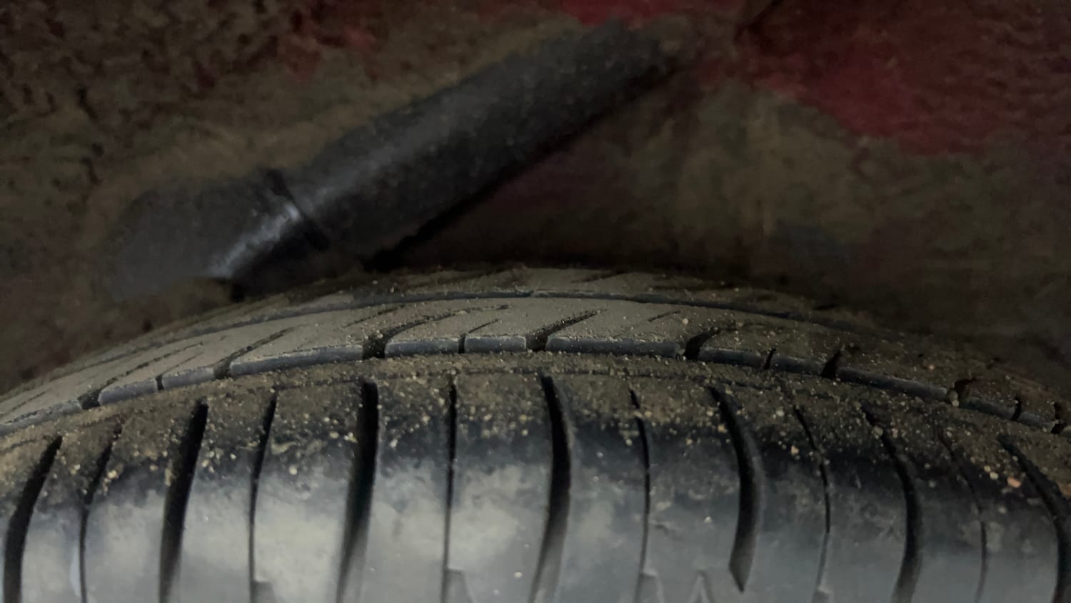 Used 2012 Hyundai i10 Sportz 1.2 AT Kappa2 Petrol Automatic tyres LEFT REAR TYRE TREAD VIEW