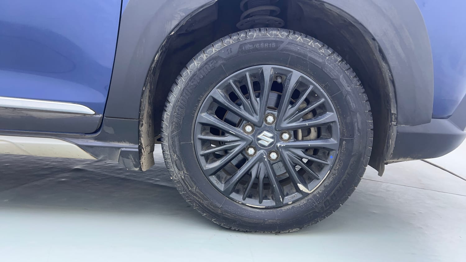 Used 2019 Maruti Suzuki XL6 Alpha MT Petrol Petrol Manual tyres RIGHT FRONT TYRE RIM VIEW