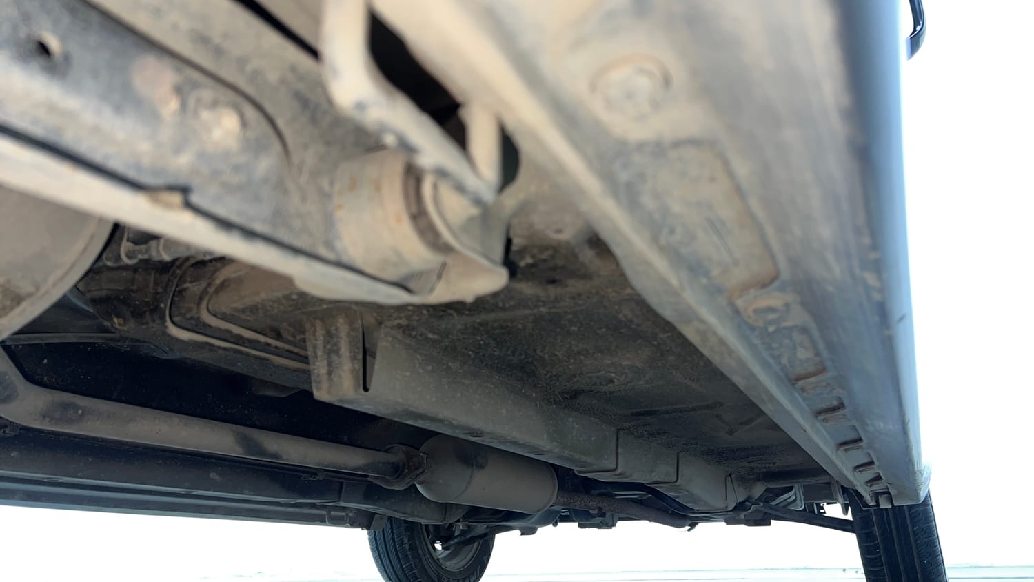 Used 2013 Maruti Suzuki Wagon R Stingray VXi Petrol Manual extra REAR RIGHT UNDERBODY VIEW