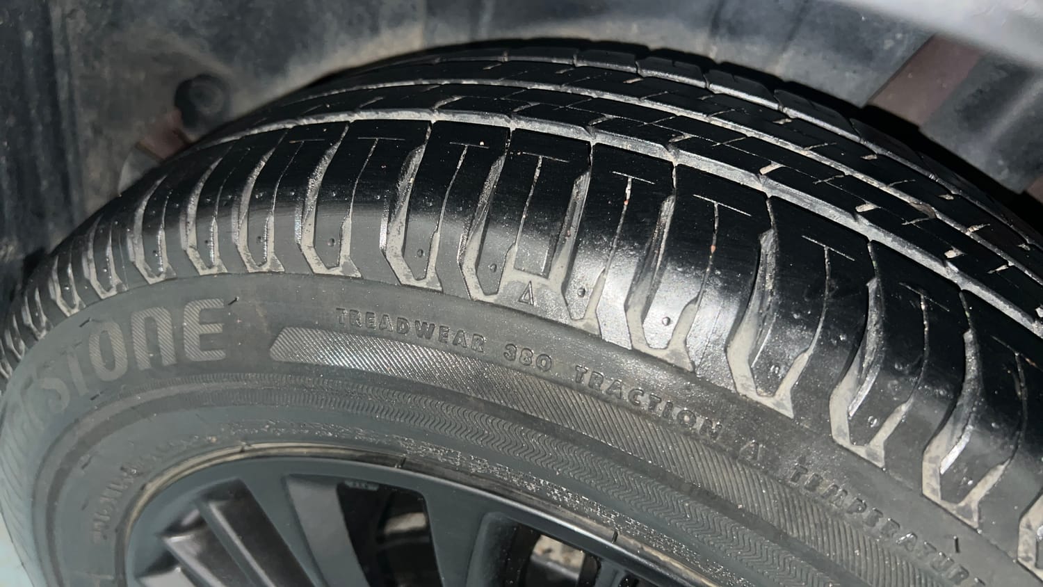 Used 2020 Maruti Suzuki XL6 Alpha MT Petrol Petrol Manual tyres LEFT REAR TYRE TREAD VIEW