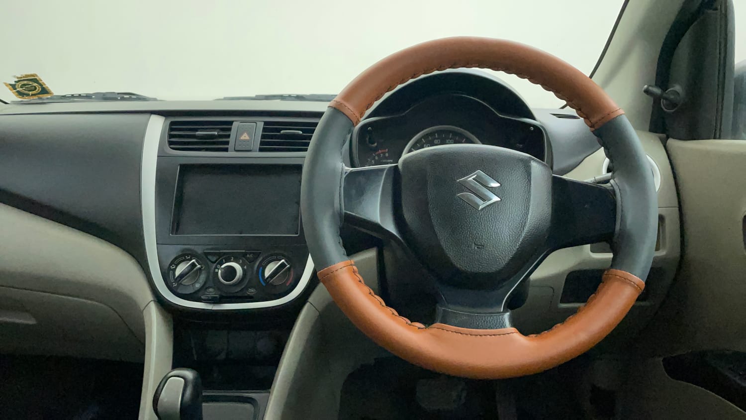 Used 2015 Maruti Suzuki Celerio VXi AMT Petrol Automatic interior STEERING VIEW
