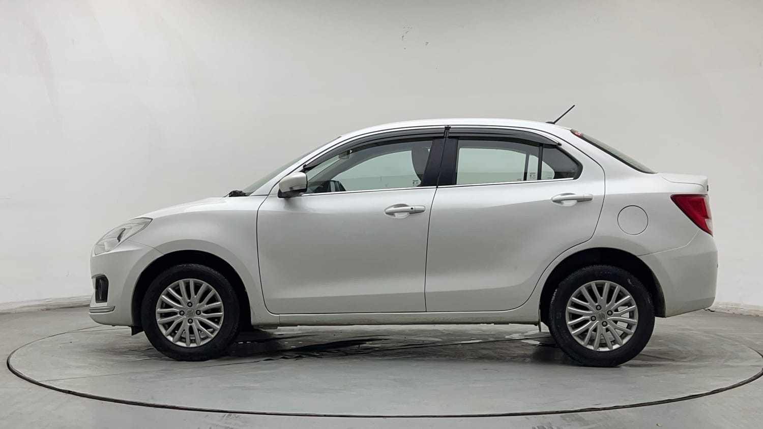 Used 2018 Maruti Suzuki Dzire ZXi AMT Petrol Automatic exterior LEFT SIDE VIEW
