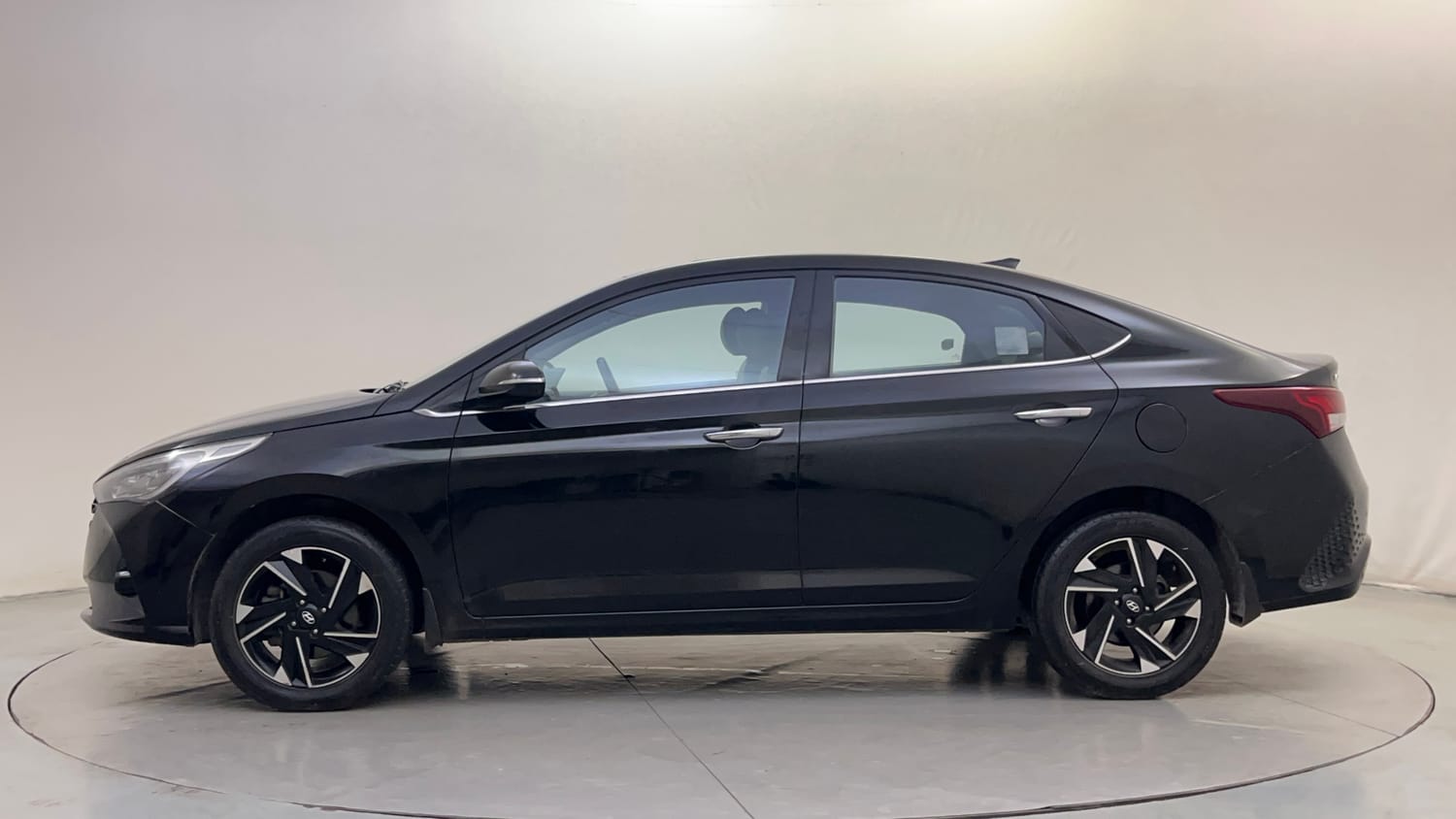 Used 2020 Hyundai Verna SX (O) 1.0 Turbo DCT Petrol Automatic exterior LEFT SIDE VIEW