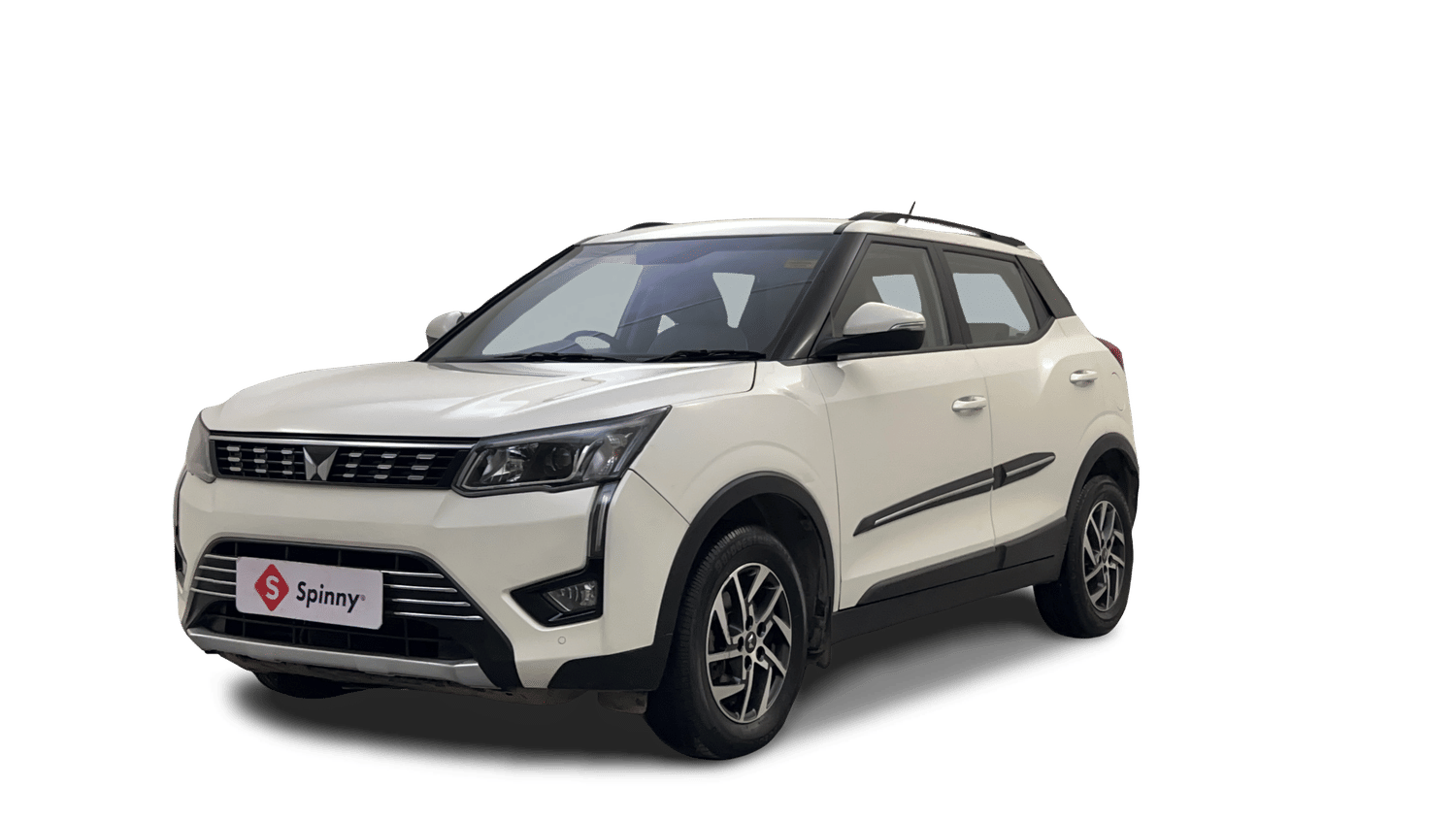Used 2023 Mahindra XUV 300 W8 (O) 1.5 Diesel AMT Diesel Automatic Image