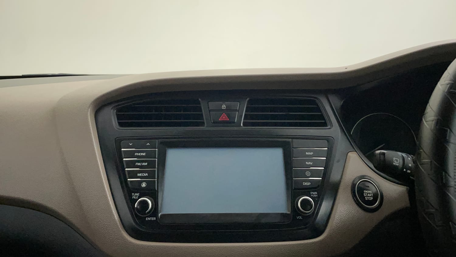 Used 2016 Hyundai Elite i20 Asta 1.2 (O) Petrol Manual top_features Integrated (in-dash) music system