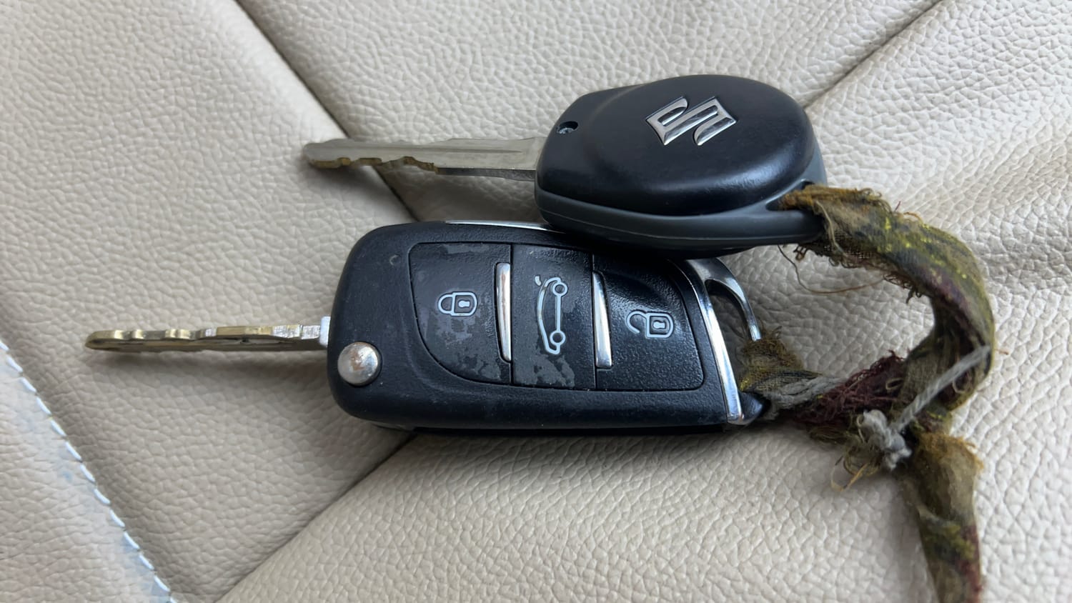 Used 2019 Maruti Suzuki Ciaz Delta Hybrid 1.5 Petrol Manual extra CAR KEY VIEW