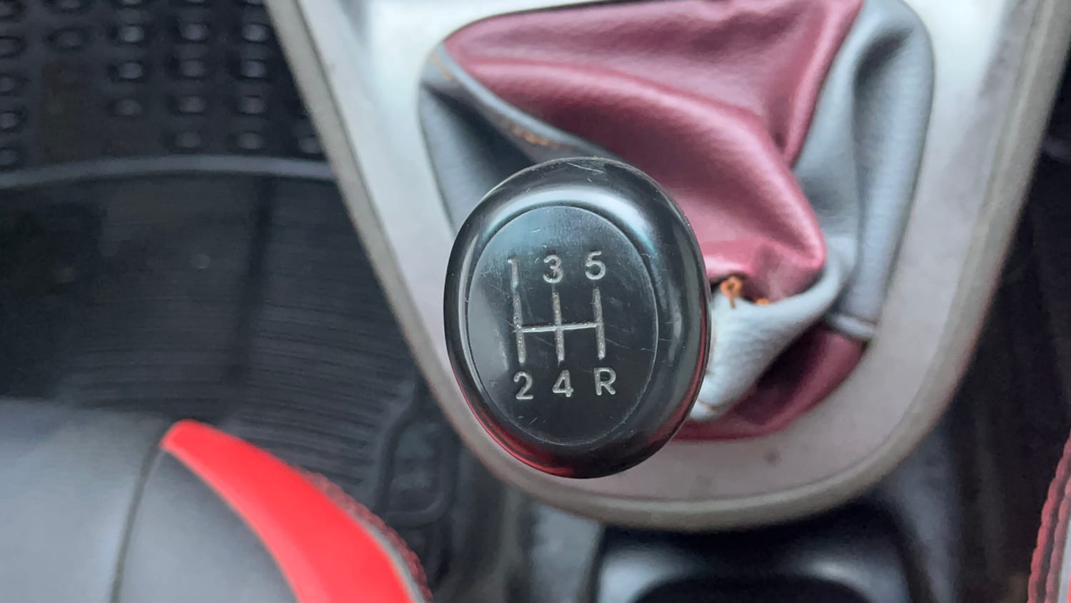 Used 2012 Hyundai i10 Sportz 1.2 Kappa2 Petrol Manual interior GEAR  KNOB VIEW