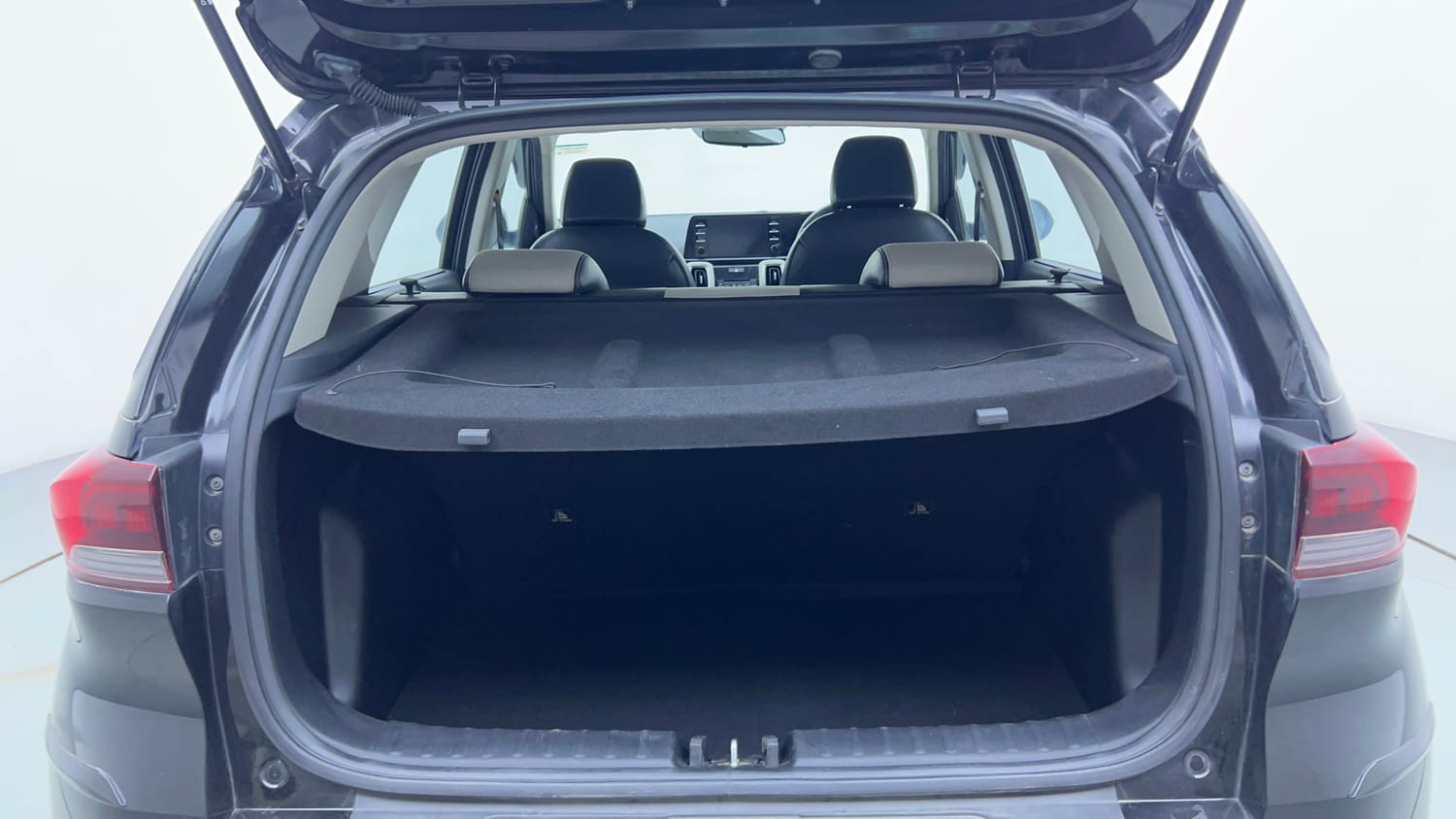 Used 2023 Kia Sonet HTX 1.5 AT Diesel Automatic interior DICKY INSIDE VIEW