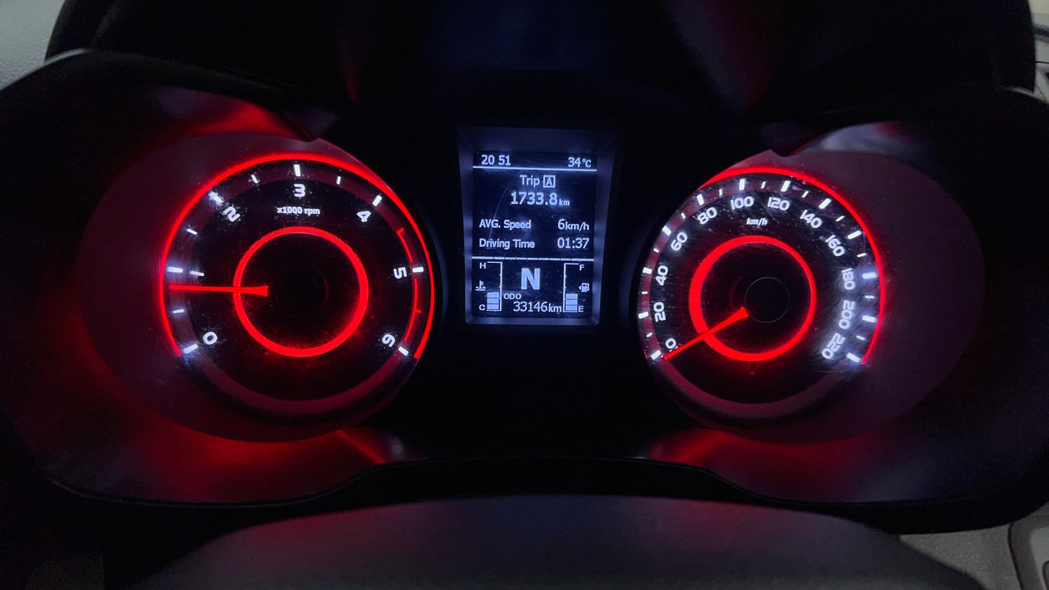 Used 2023 Mahindra XUV 300 W8 (O) 1.5 Diesel AMT Diesel Automatic interior CLUSTERMETER VIEW