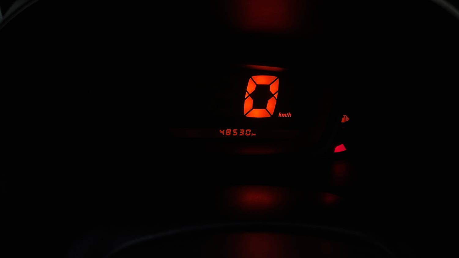 Used 2017 Renault Kwid RXT Petrol Manual interior CLUSTERMETER VIEW