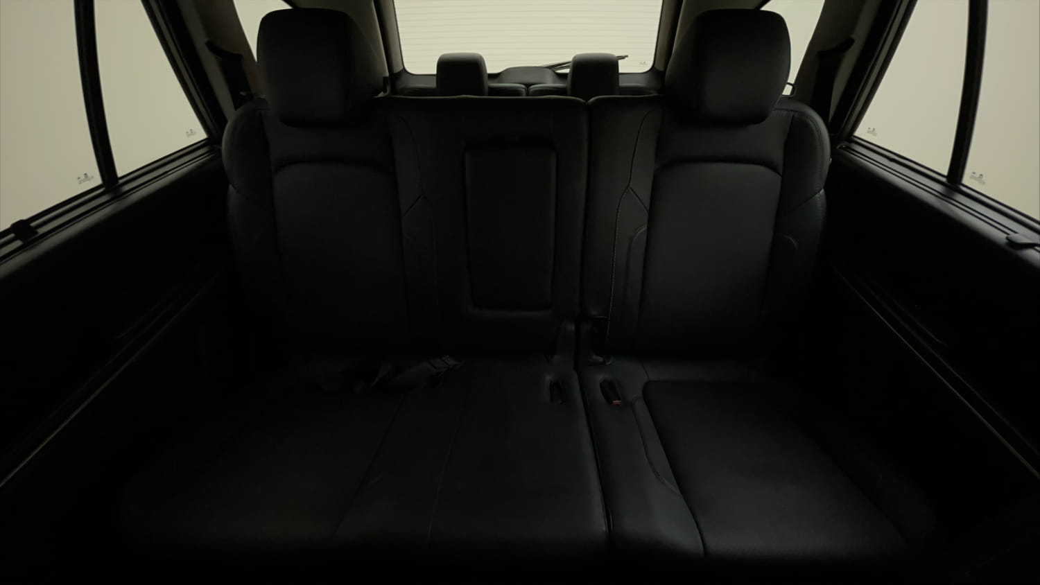 Used 2017 Tata Hexa XT 4x2 7 STR Diesel Manual interior REAR SEAT CONDITION VIEW