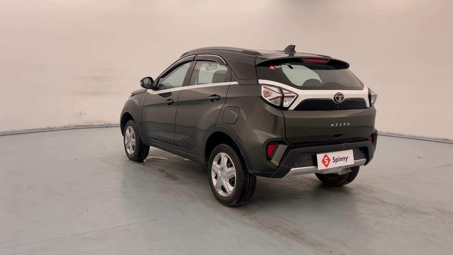 Used 2021 Tata Nexon XZ Petrol Manual exterior LEFT REAR CORNER VIEW