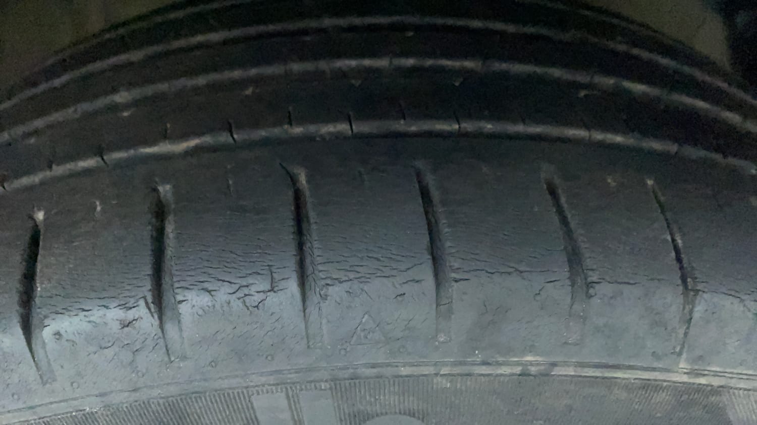 Used 2019 Maruti Suzuki Baleno Alpha Petrol Manual tyres RIGHT FRONT TYRE TREAD VIEW