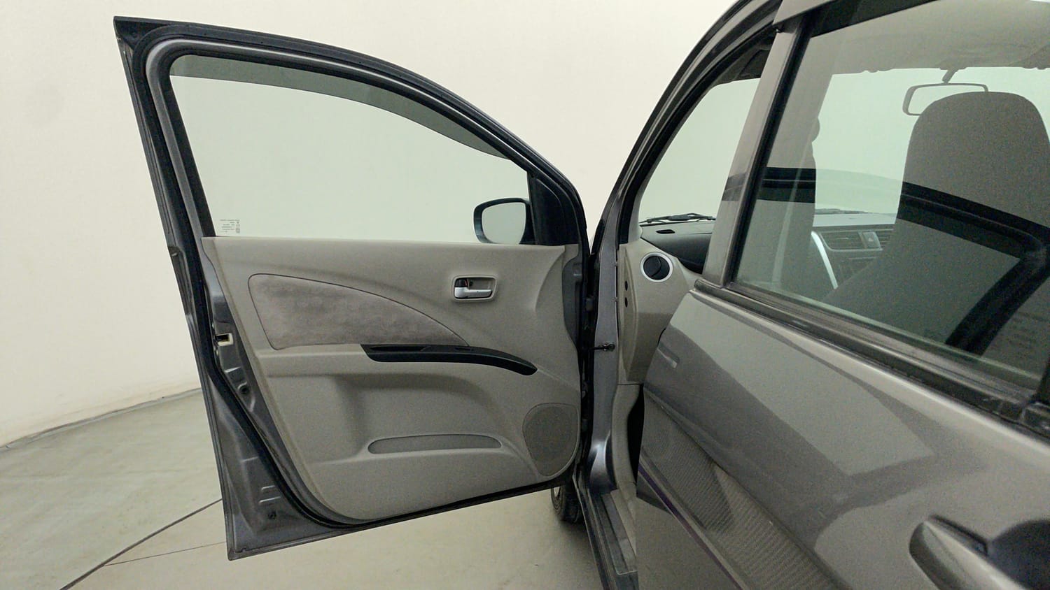 Used 2015 Maruti Suzuki Celerio ZXi Petrol Manual interior LEFT FRONT DOOR OPEN VIEW