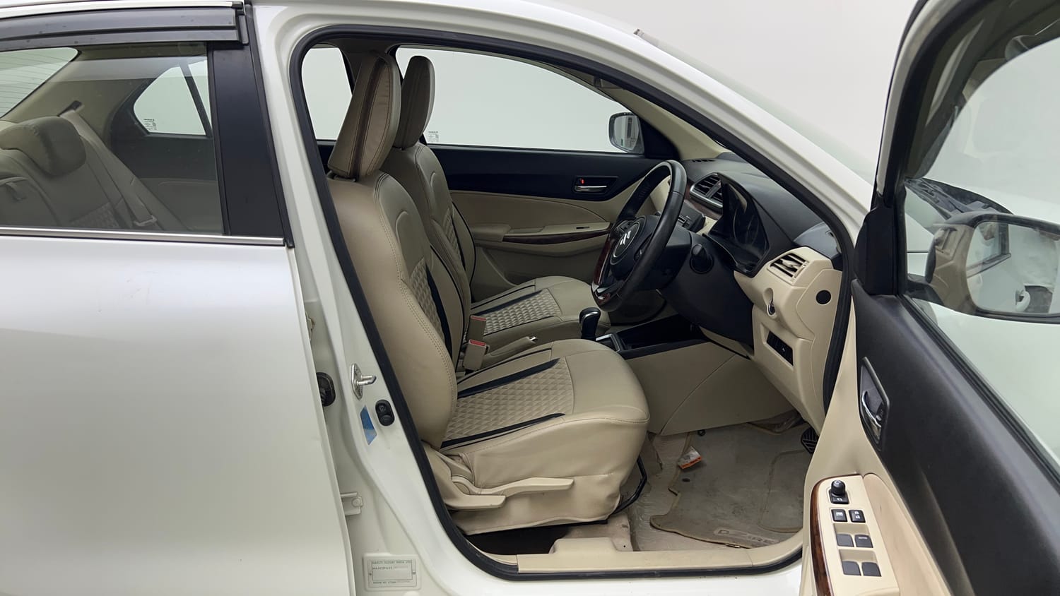 Used 2018 Maruti Suzuki Dzire ZXi AMT Petrol Automatic interior RIGHT SIDE FRONT DOOR CABIN VIEW
