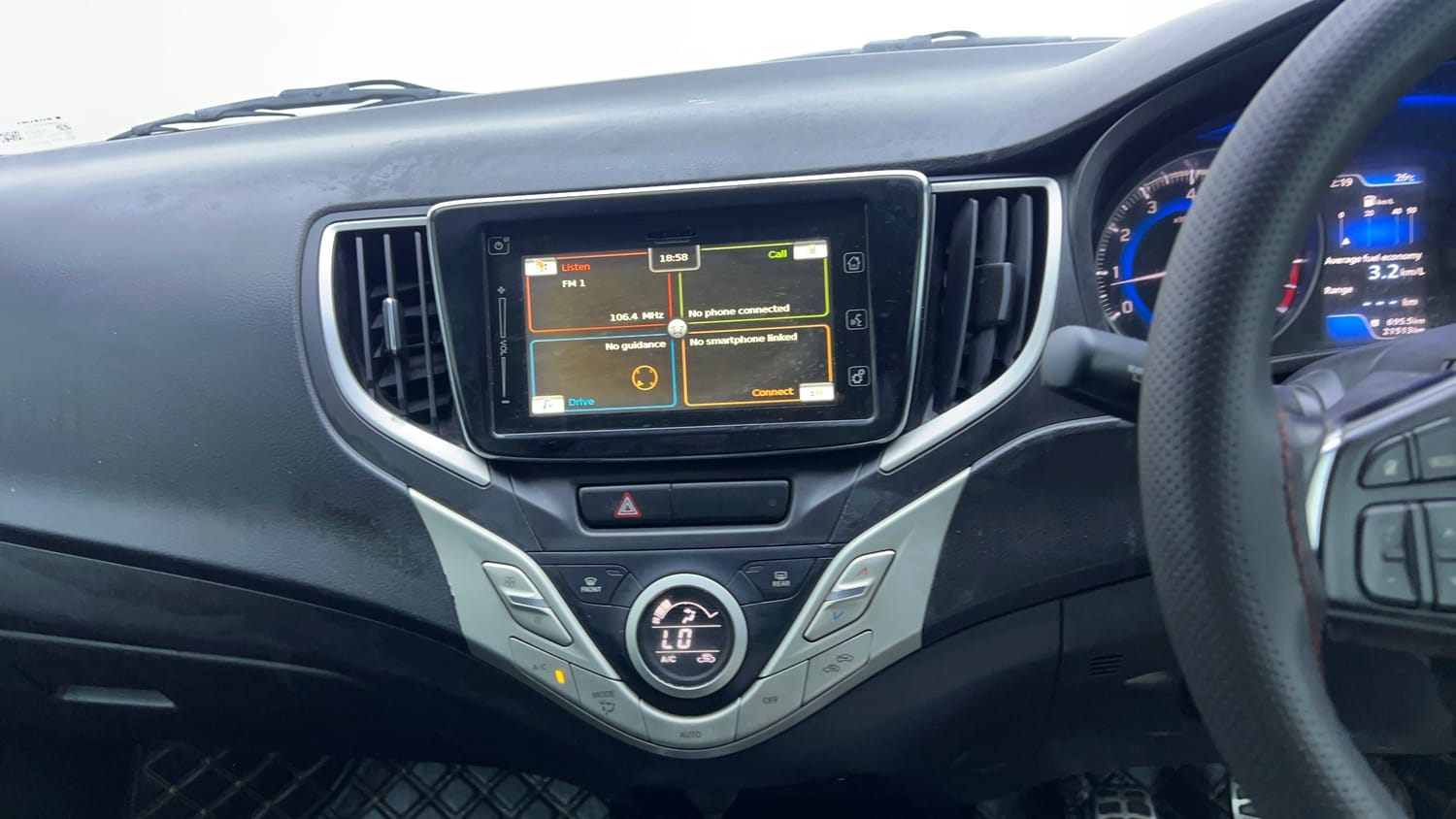 Used 2016 Maruti Suzuki Baleno Alpha 1.2 Petrol Manual interior MUSIC SYSTEM & AC CONTROL VIEW
