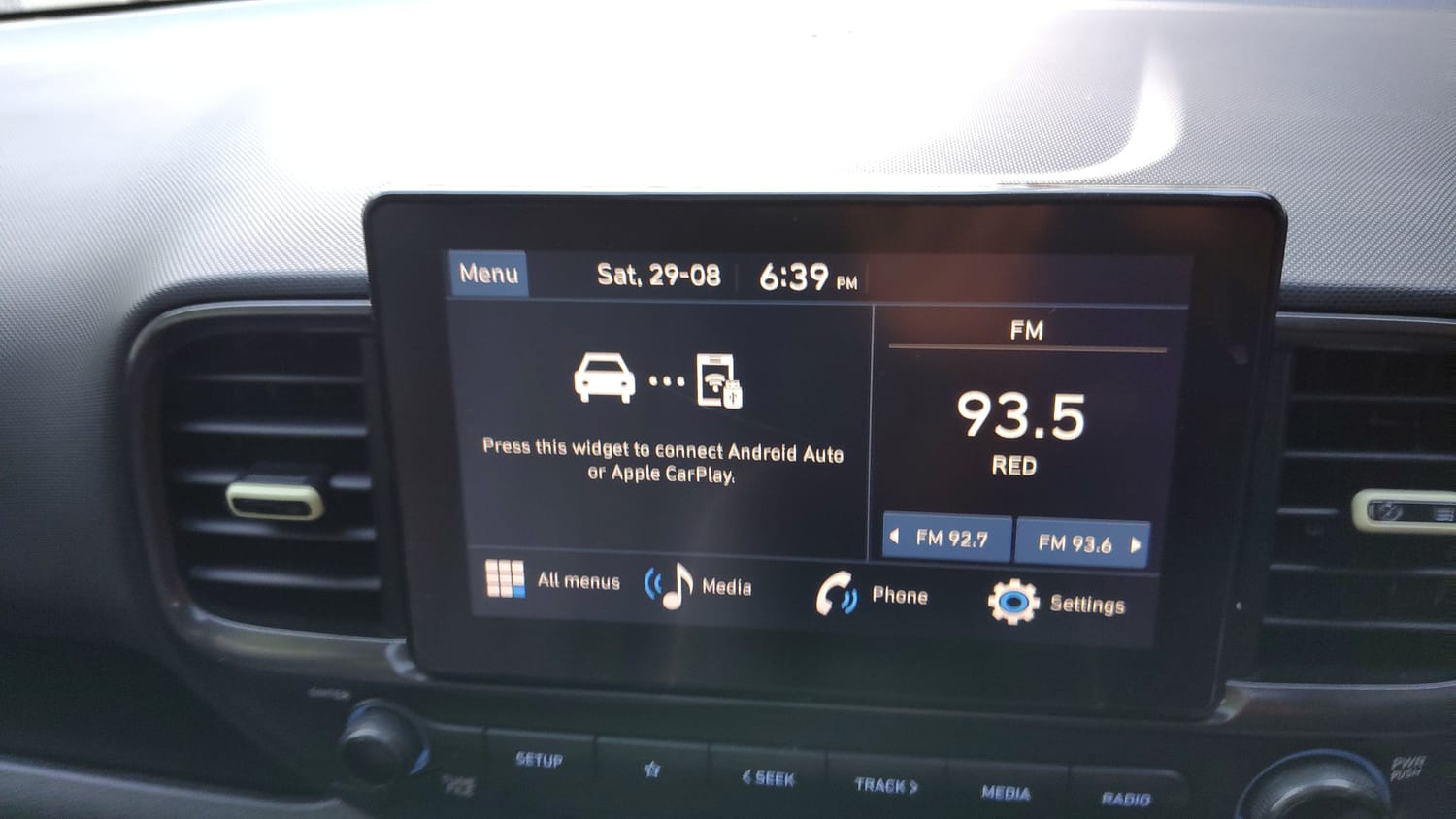 Used 2024 Hyundai Venue S (O) Plus 1.2 Petrol Adventure Edition Petrol Manual top_features Integrated (in-dash) music system