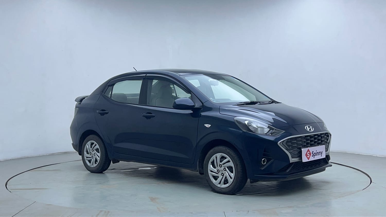 Used 2022 Hyundai Aura S 1.2 CNG Cng Manual exterior RIGHT FRONT CORNER VIEW