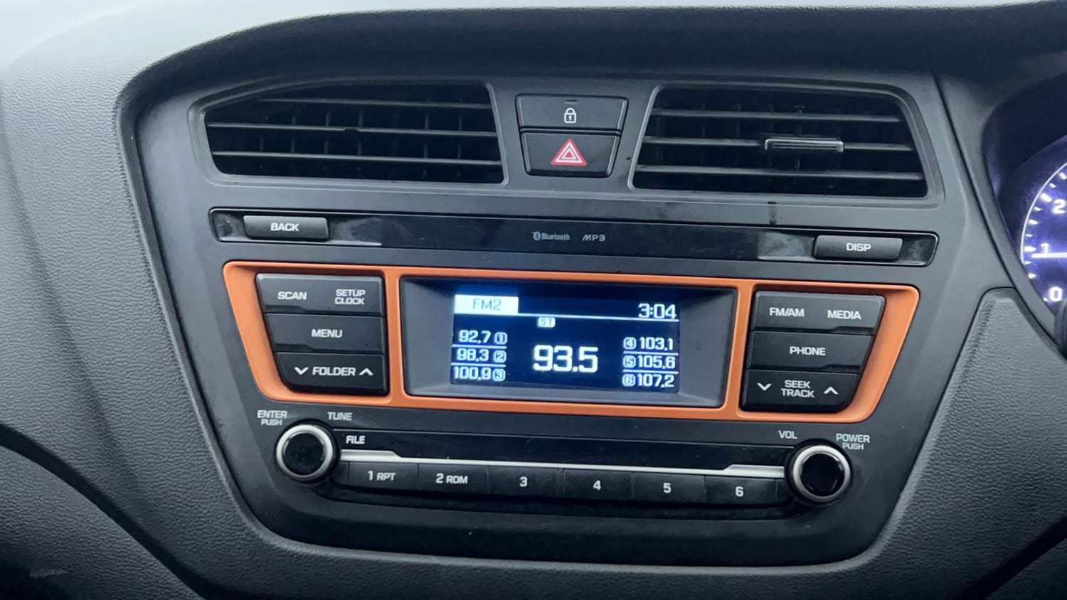 Used 2017 Hyundai i20 Active 1.2 S Petrol Manual top_features Integrated (in-dash) music system