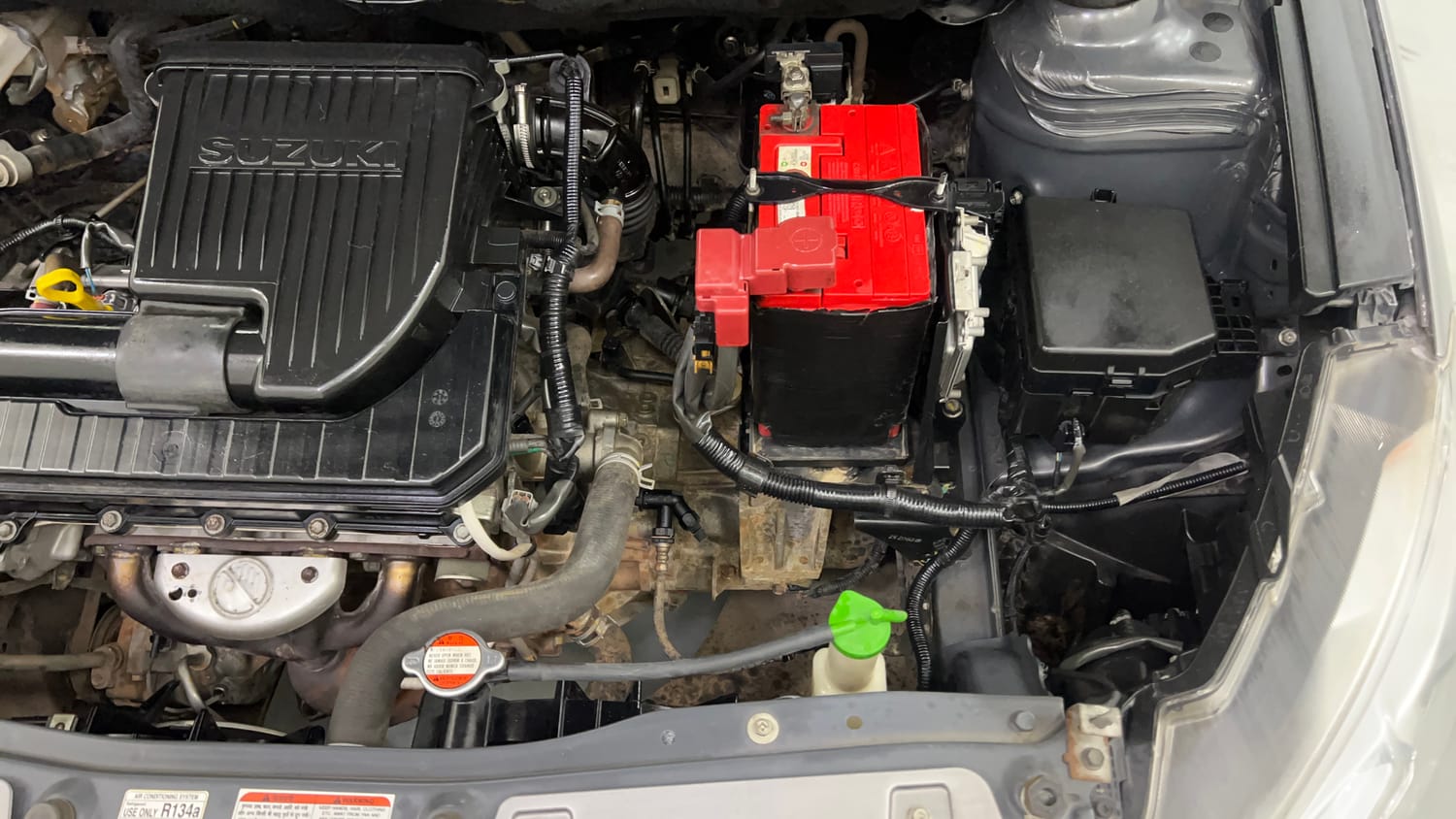 Used 2015 Maruti Suzuki Ciaz ZXi Petrol Manual engine ENGINE LEFT SIDE VIEW