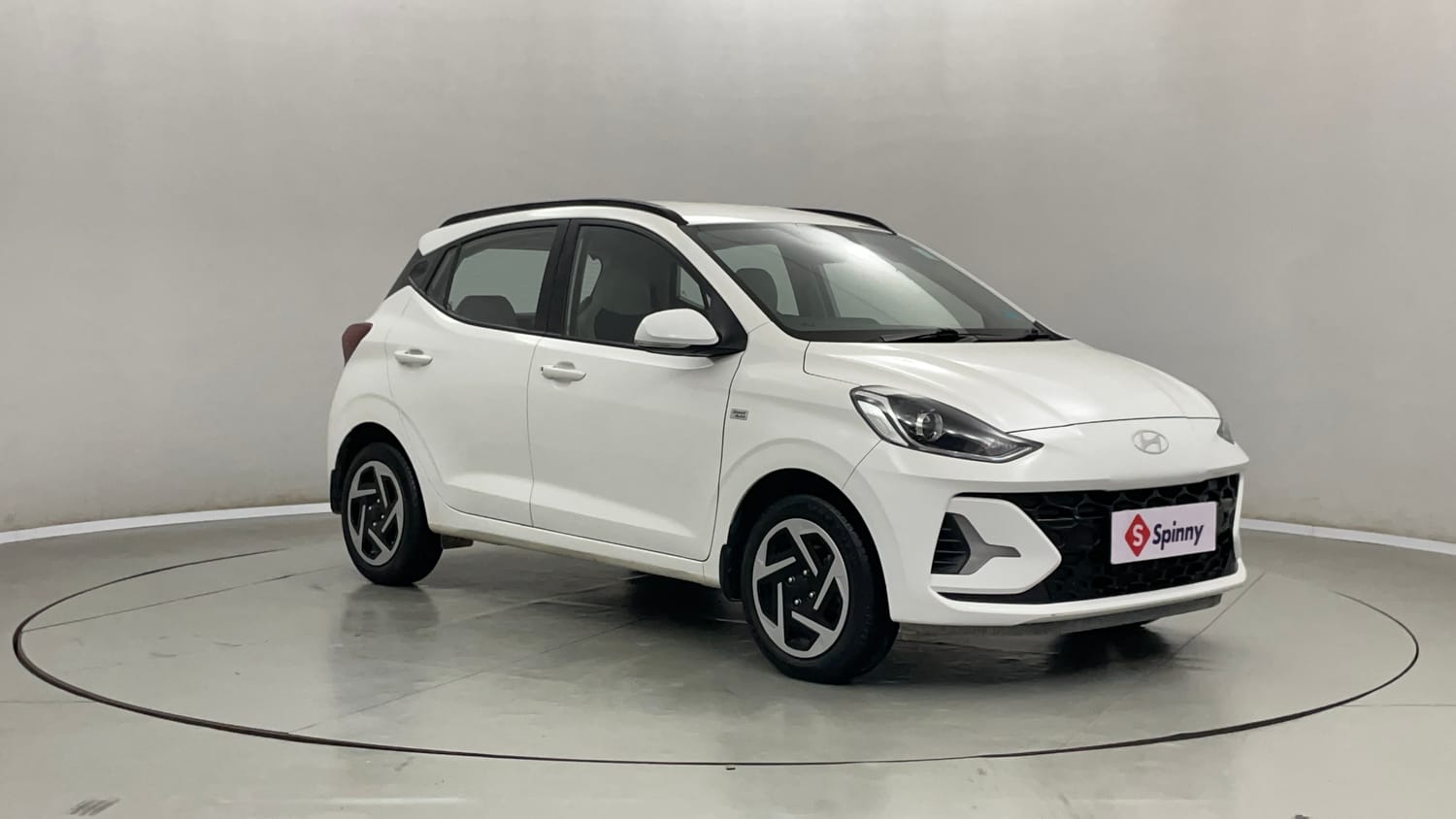 Used 2023 Hyundai Grand i10 Nios Sportz AMT 1.2 Kappa VTVT Petrol Automatic exterior RIGHT FRONT CORNER VIEW
