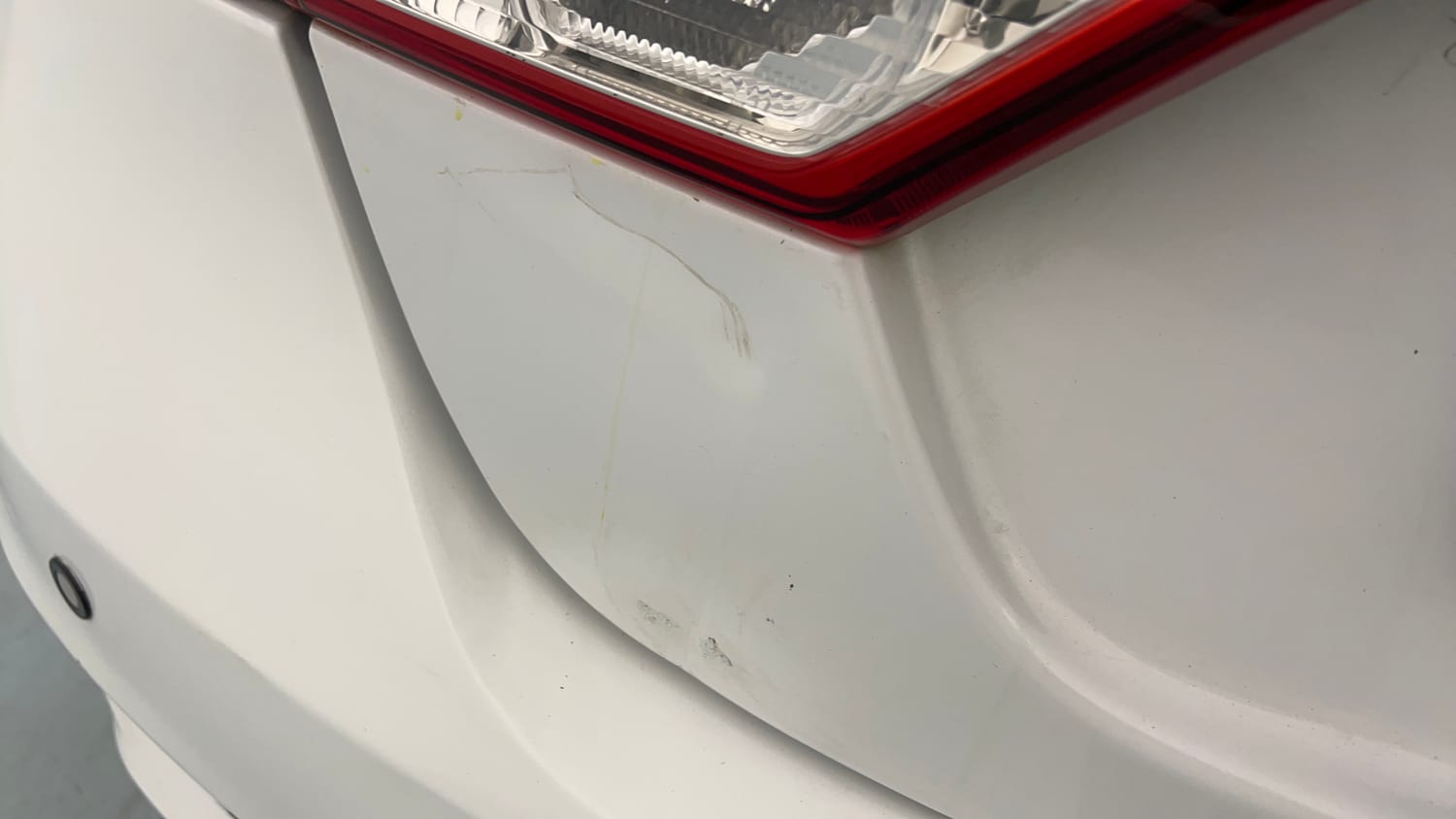 Used 2018 Maruti Suzuki Ciaz Delta 1.3 Hybrid Diesel Manual dents MINOR SCRATCH