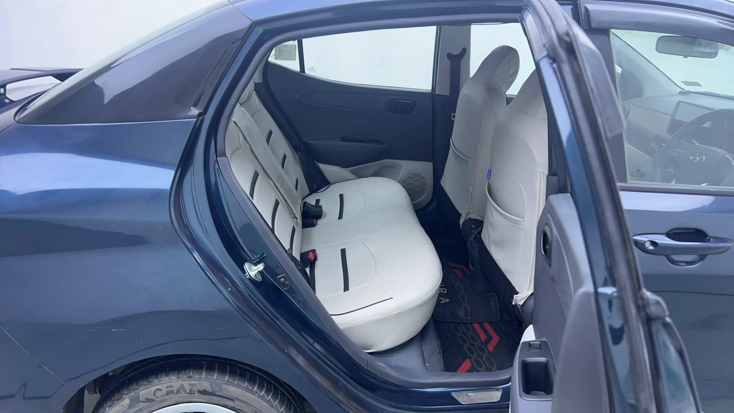 Used 2022 Hyundai Aura S 1.2 CNG Cng Manual interior RIGHT SIDE REAR DOOR CABIN VIEW