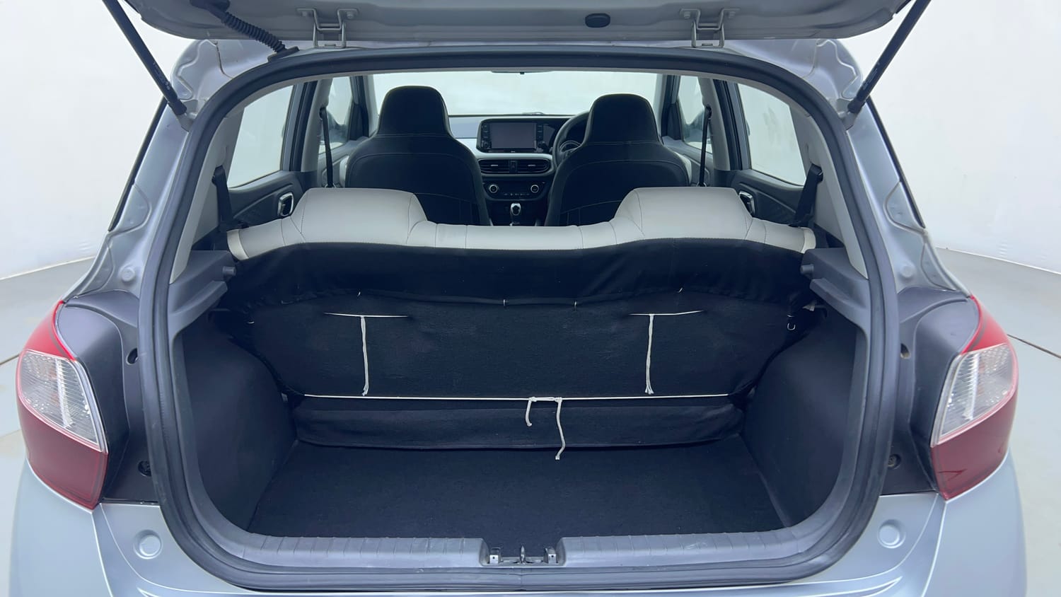 Used 2020 Hyundai Grand i10 Nios Sportz AMT 1.2 Kappa VTVT Petrol Automatic interior DICKY INSIDE VIEW