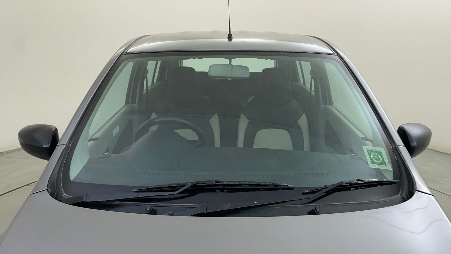 Used 2014 Maruti Suzuki Celerio VXi AMT Petrol Automatic exterior FRONT WINDSHIELD VIEW