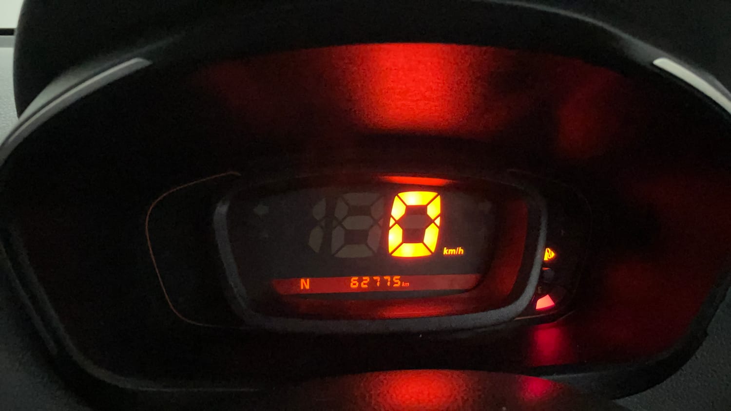 Used 2018 Renault Kwid 1.0 RXT AMT Petrol Automatic interior CLUSTERMETER VIEW