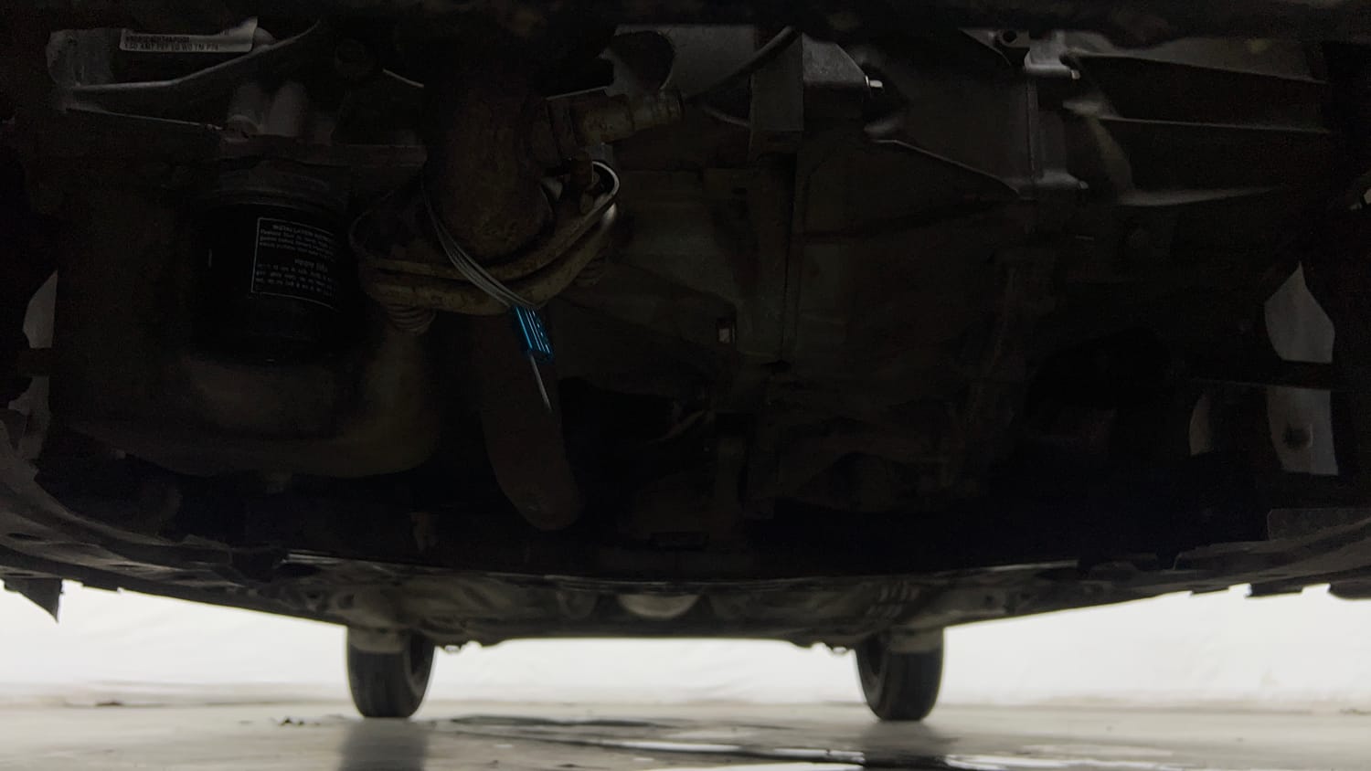 Used 2018 Maruti Suzuki Dzire VXi AMT Petrol Automatic extra FRONT LEFT UNDERBODY VIEW
