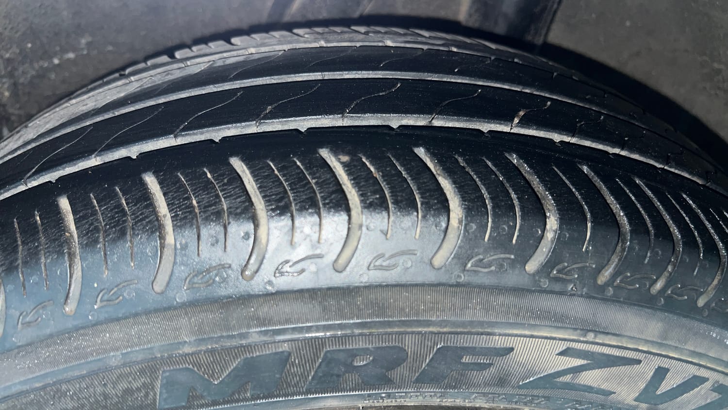 Used 2023 Honda Amaze VX CVT 1.2 Petrol Petrol Automatic tyres LEFT REAR TYRE TREAD VIEW