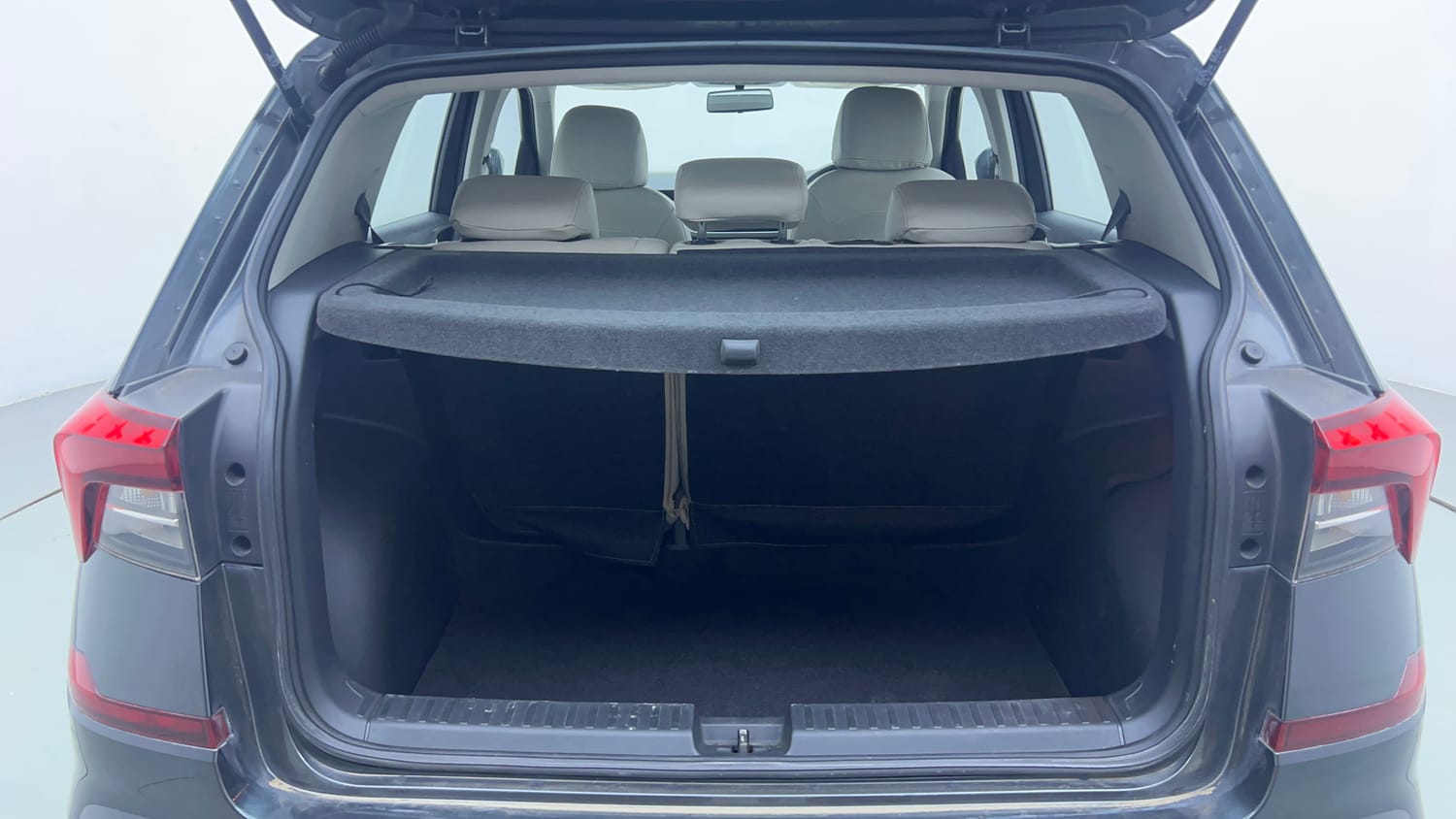 Used 2022 Skoda Kushaq Ambition 1.0L TSI AT Petrol Automatic interior DICKY INSIDE VIEW