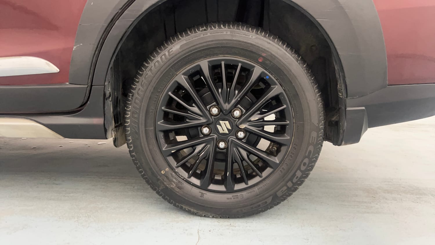 Used 2020 Maruti Suzuki XL6 Alpha MT Petrol Petrol Manual tyres LEFT REAR TYRE RIM VIEW