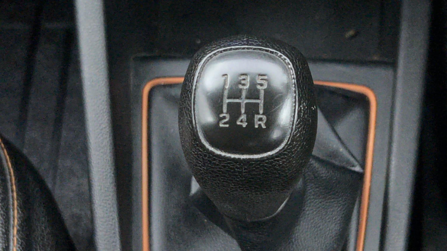 Used 2017 Hyundai i20 Active 1.2 S Petrol Manual interior GEAR  KNOB VIEW