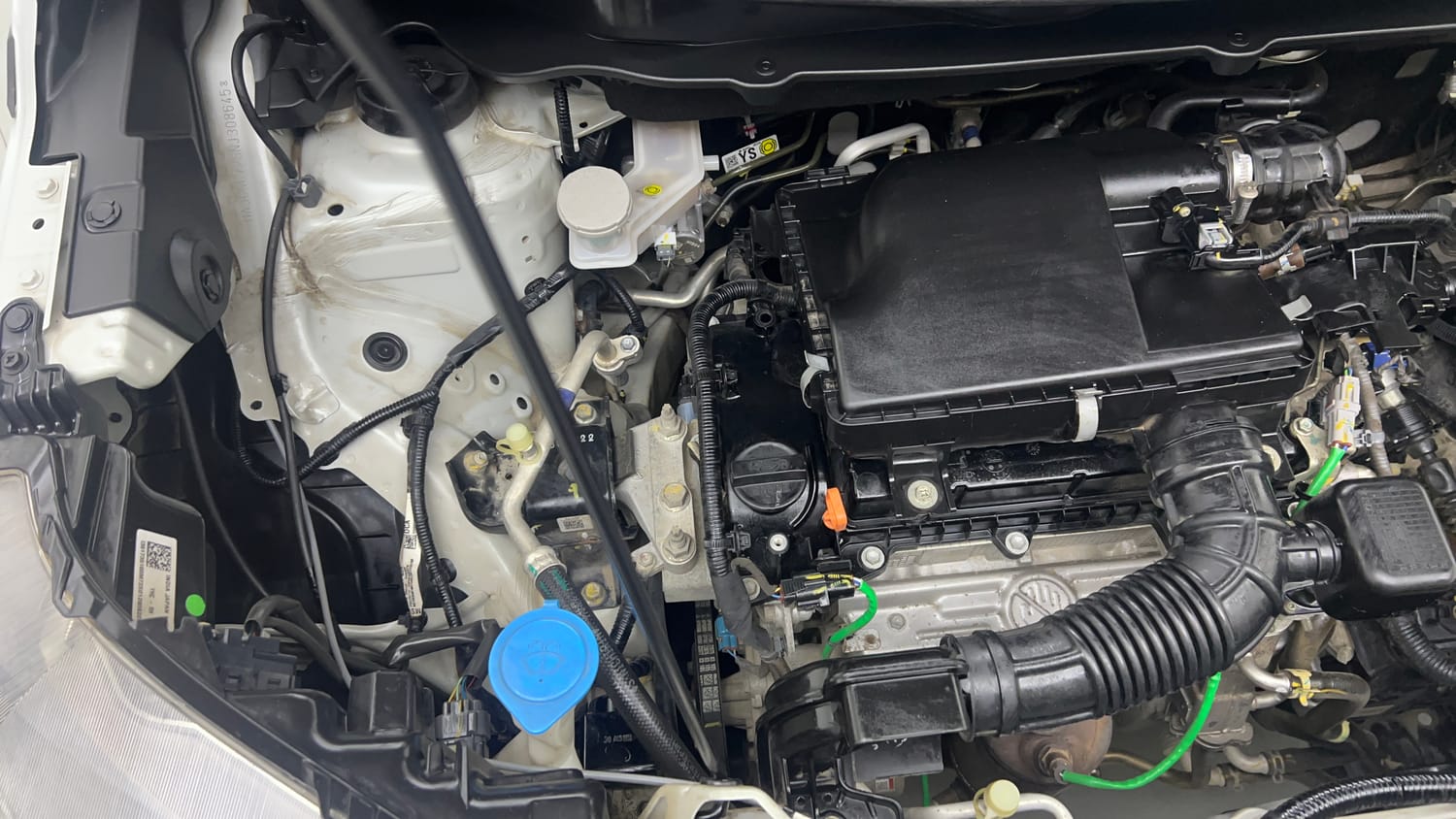 Used 2022 Maruti Suzuki XL6 Alpha Plus AT Petrol Petrol Automatic engine ENGINE RIGHT SIDE VIEW