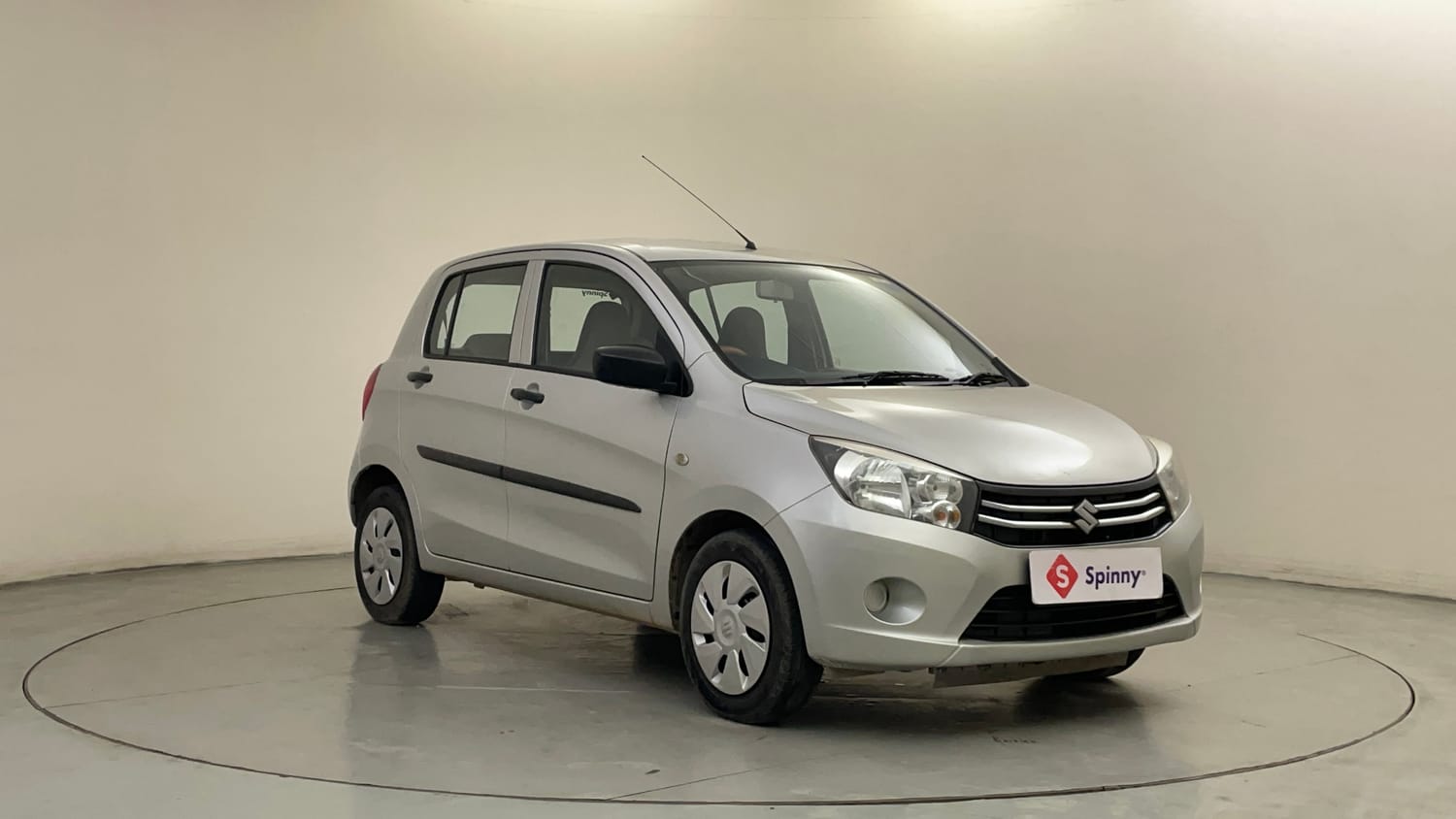 Used 2015 Maruti Suzuki Celerio VXi AMT Petrol Automatic exterior RIGHT FRONT CORNER VIEW