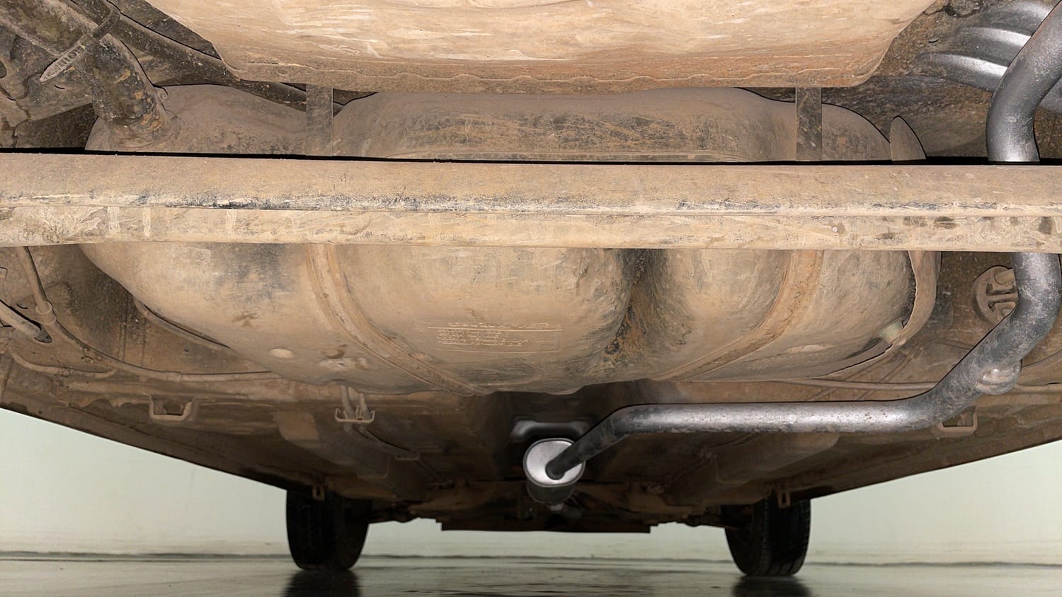 Used 2015 Maruti Suzuki Celerio VXi AMT Petrol Automatic extra REAR UNDERBODY VIEW (TAKEN FROM REAR)