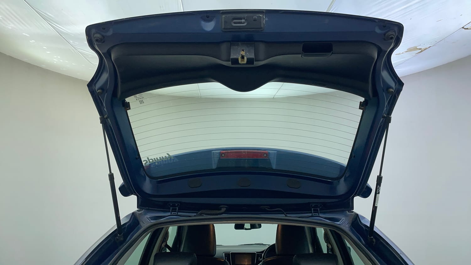 Used 2019 Maruti Suzuki Baleno Alpha Petrol Manual interior DICKY DOOR OPEN VIEW