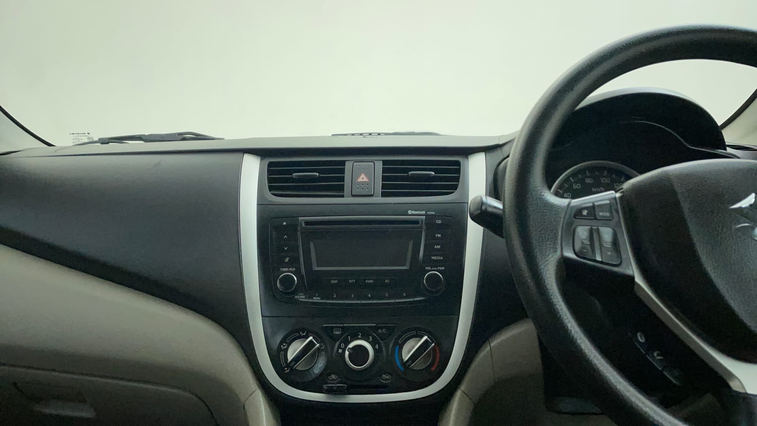 Used 2015 Maruti Suzuki Celerio ZXi Petrol Manual interior MUSIC SYSTEM & AC CONTROL VIEW