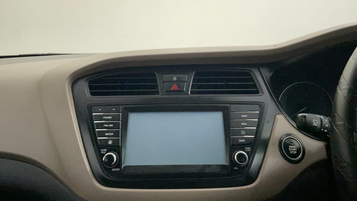 Used 2016 Hyundai Elite i20 Asta 1.2 (O) Petrol Manual top_features Touch screen infotainment system