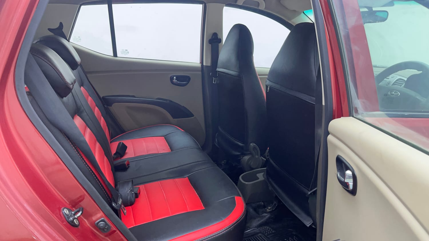 Used 2012 Hyundai i10 Sportz 1.2 Kappa2 Petrol Manual interior RIGHT SIDE REAR DOOR CABIN VIEW